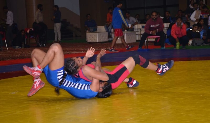 Wrestling Wrestling