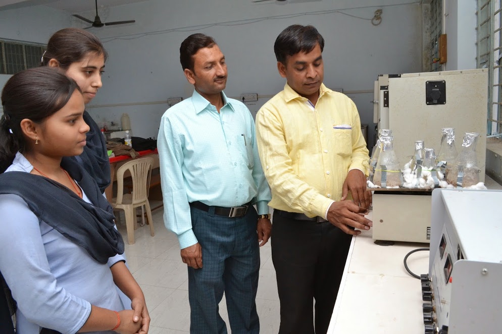 Biotechnology Lab