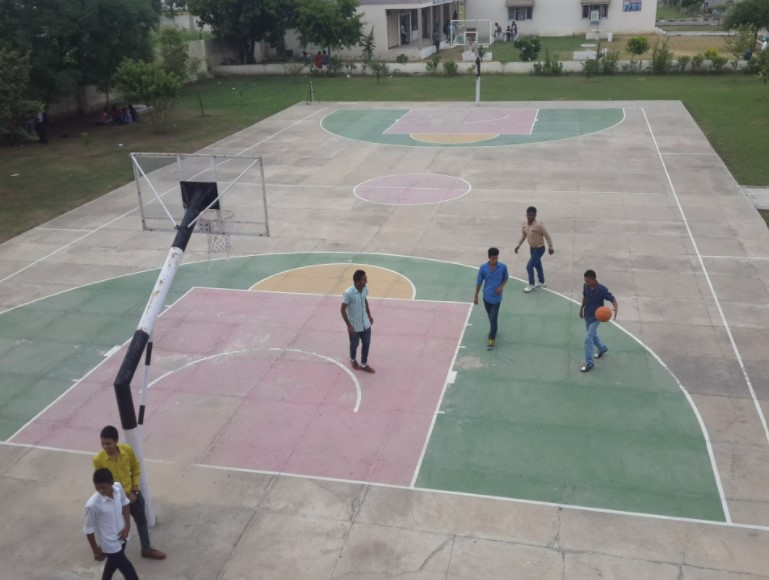 Basket Ball