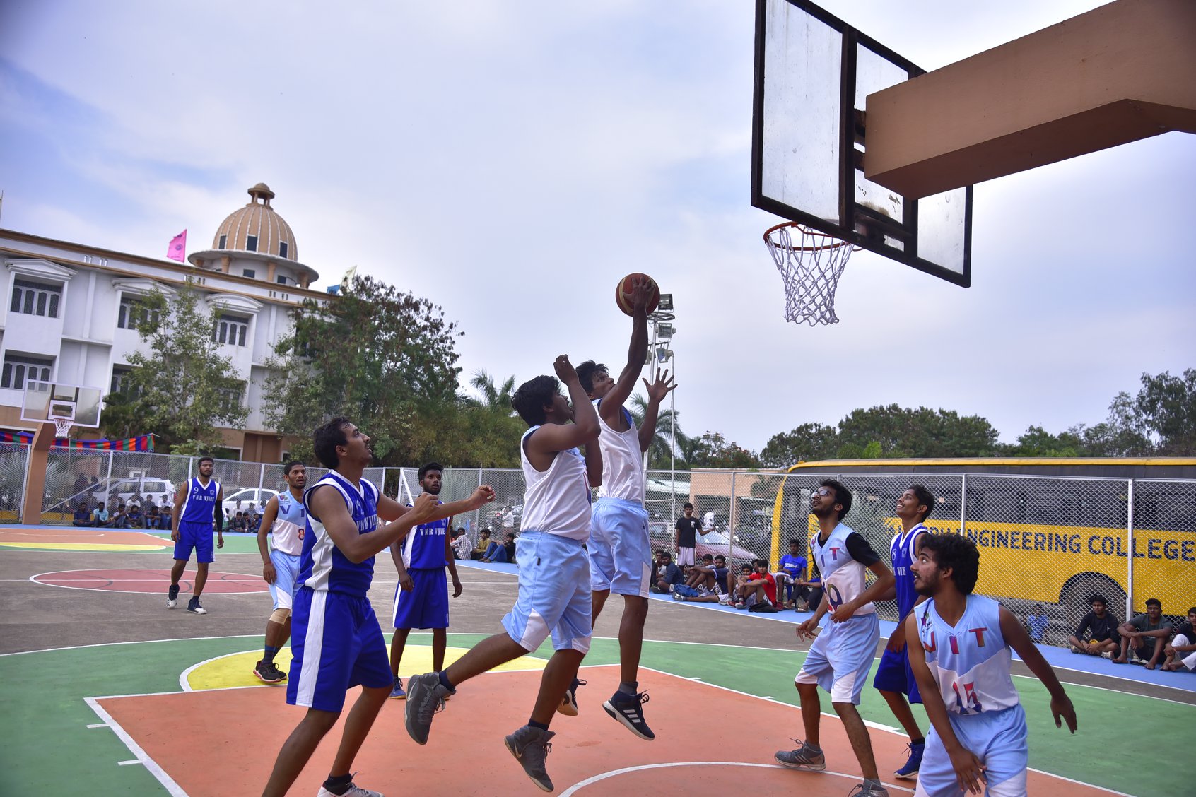 Basketball sports