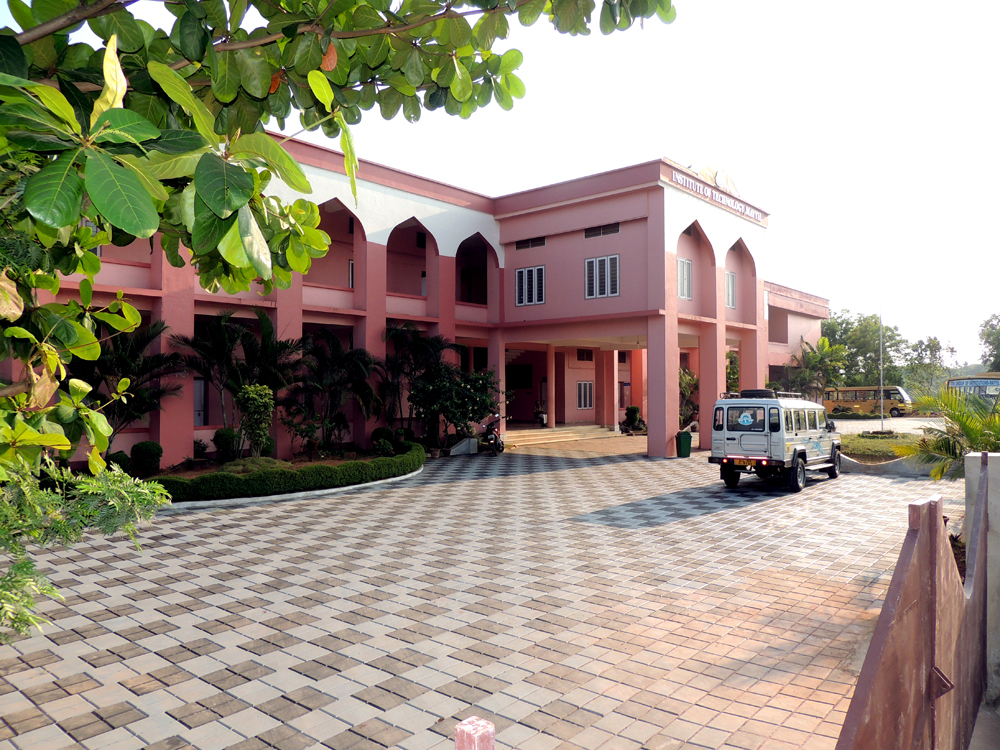 Campus Building (ITM)