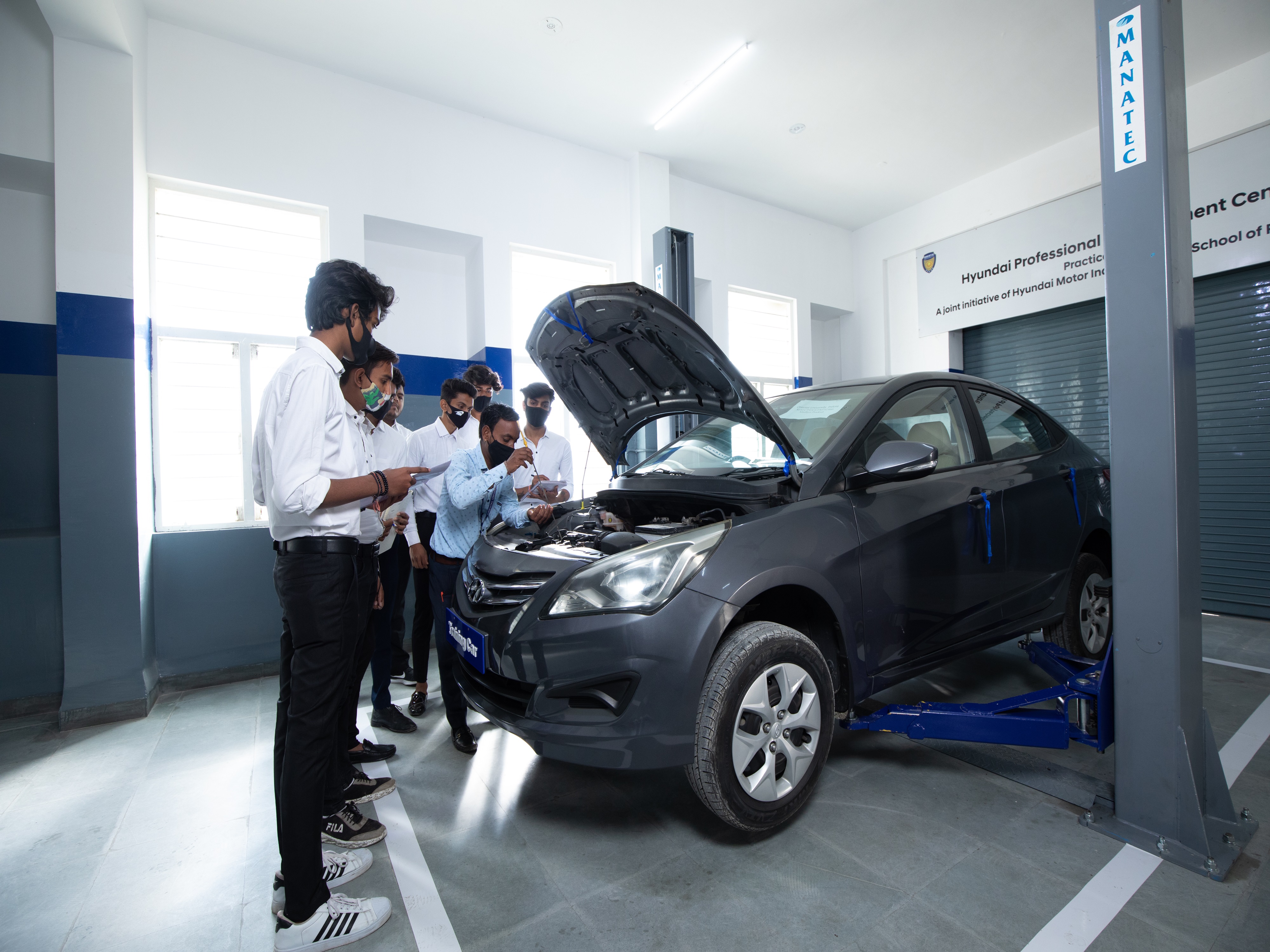 Hyundai Center Lab