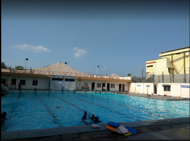 Swimming pool
