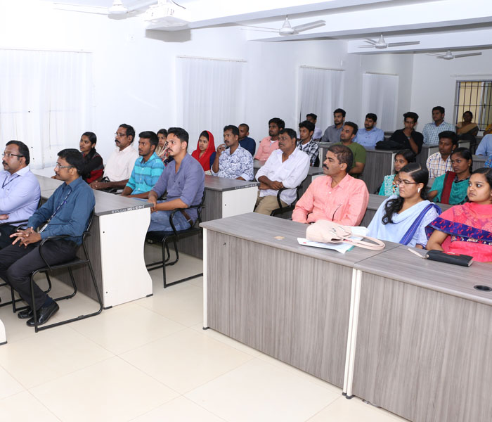 Student in Seminar