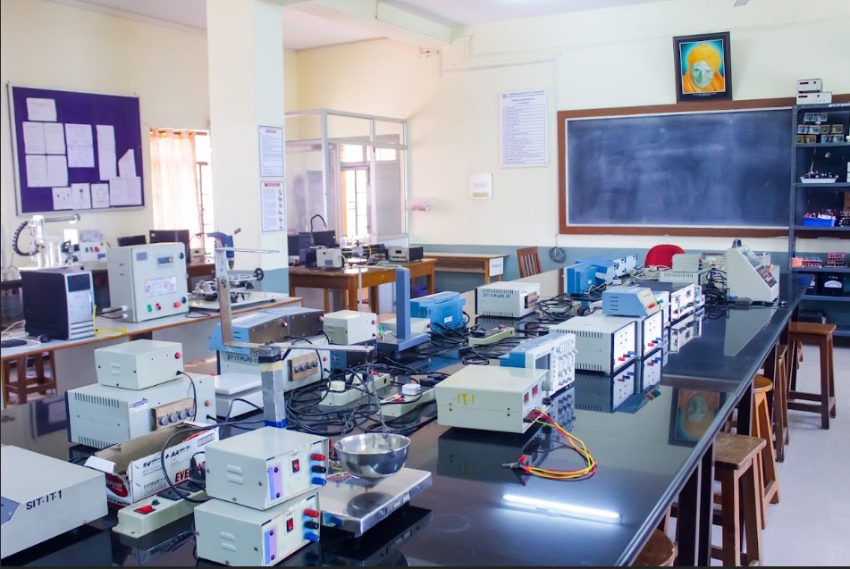 Electronics and Instrumentation Lab