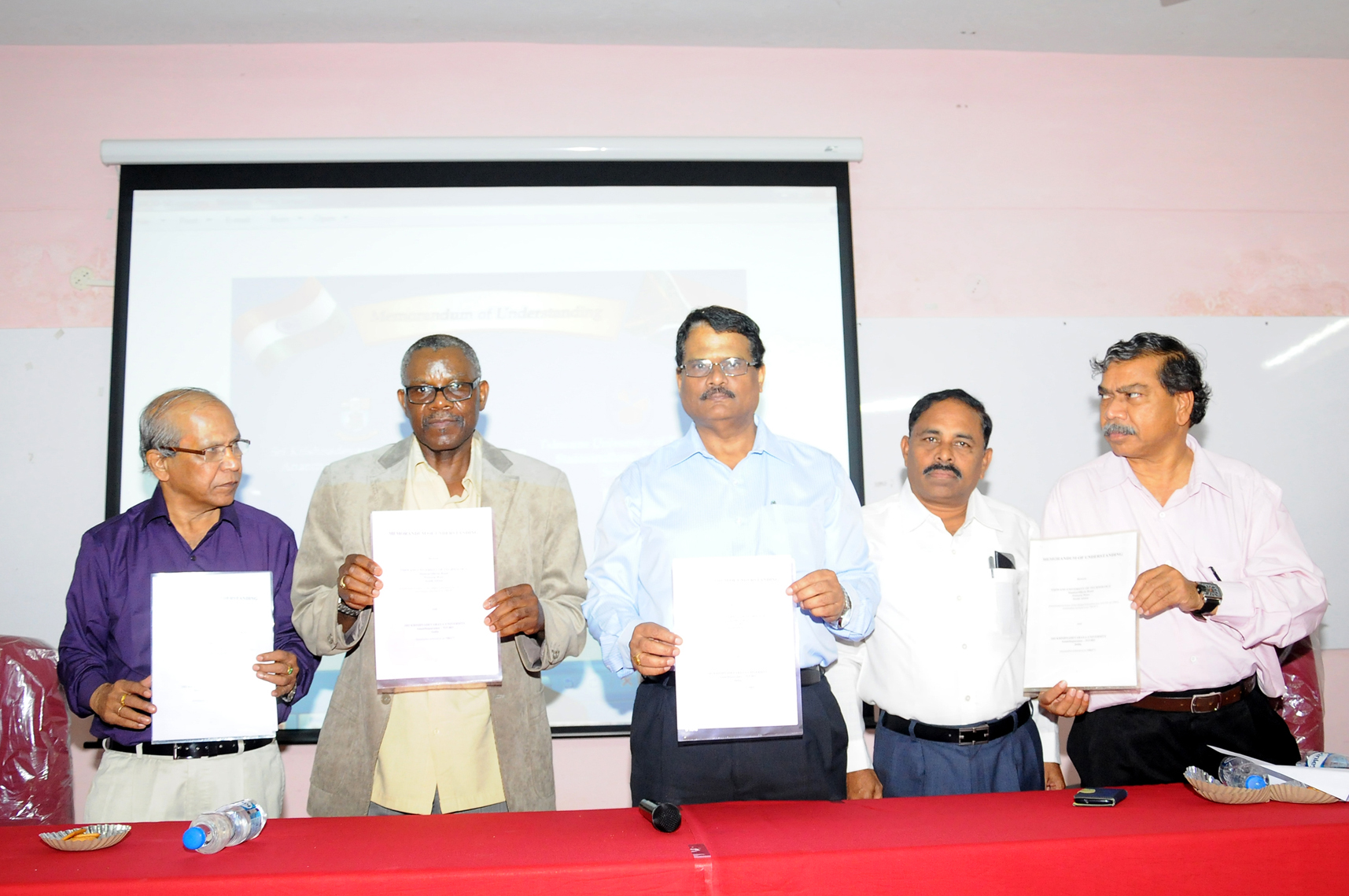 MoU with Tshwane Univ. of Technology, South Africa