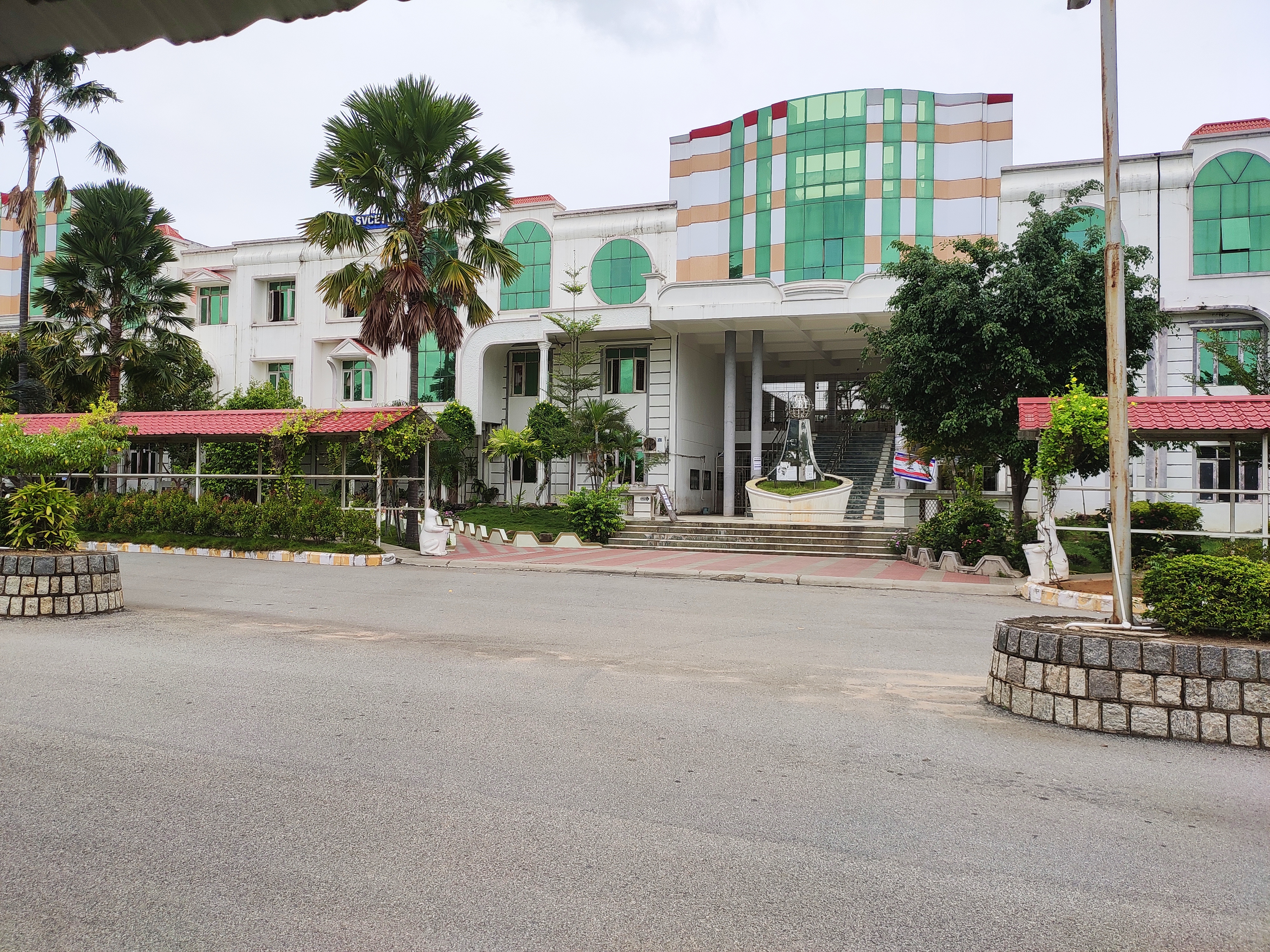 Campus Building Outer Area