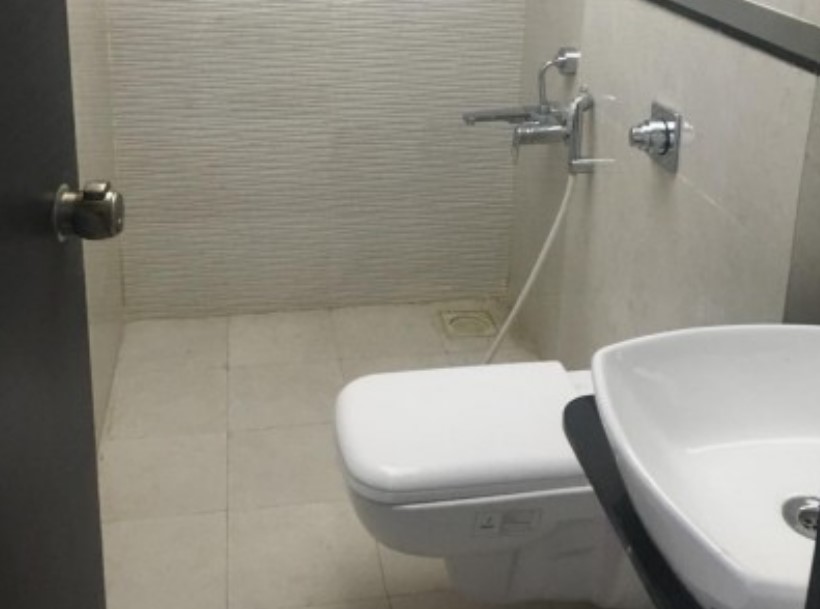Hostel Washroom
